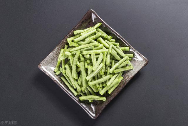 在家怎么制作酸豆角（酸豆角怎么做好吃？）
