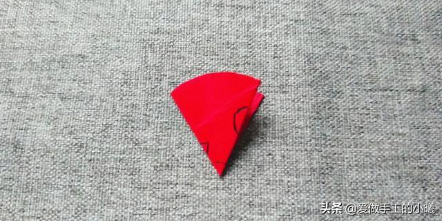 手工制作灯笼怎么做（灯笼折纸教程，简单易学，新年快乐！）