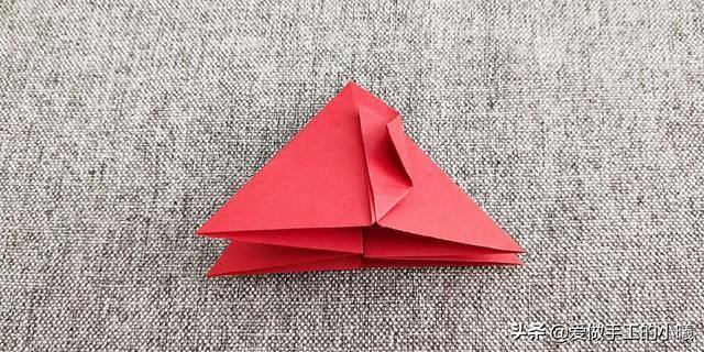 手工作品怎么做 简单 漂亮（红苹果折纸教程图解）