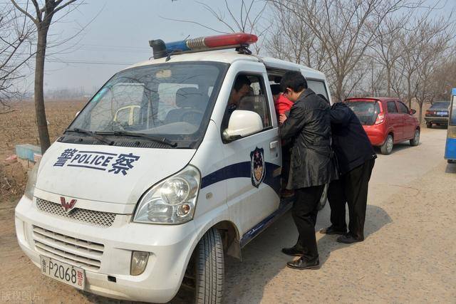 美容院一般项目价目表（美容店被扣10万，美容院员工要求全额退款）