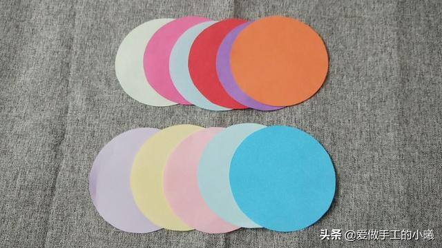灯笼制作手工简单做法（简易灯笼折纸教程图解）
