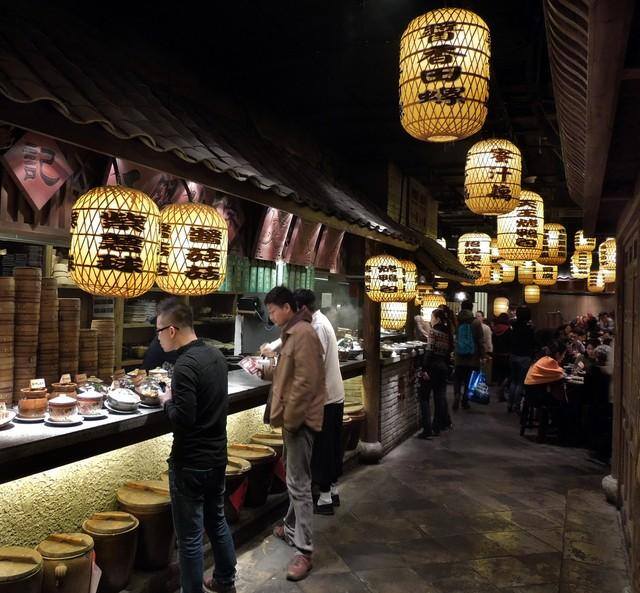 怎么来钱快（年轻人就是穷烧包穷排场）