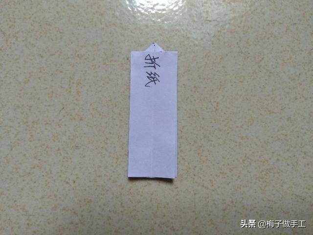 长方体怎么做手工制作（教你用一张纸怎么折一颗蝴蝶结戒指，折法简单又漂亮）