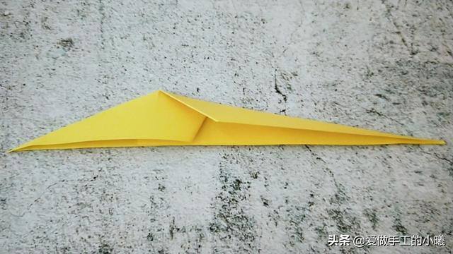 适合儿童做的手工（儿童趣味手工——简单剪刀折纸教程）