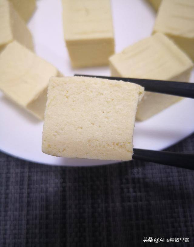 在家做豆腐的简单方法（自制豆腐的方法和配方）