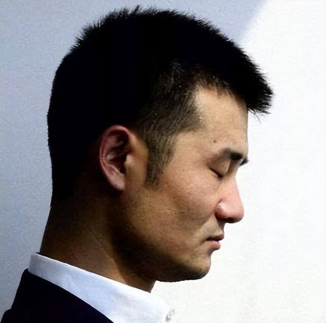 现在去伊拉克打工一月多少钱（弟弟被打成了“雇佣兵”，弟弟的做法让人深思）