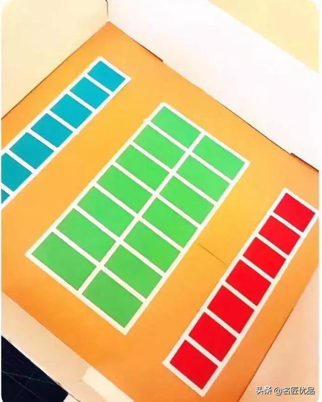 废旧纸箱手工制作大全（幼儿园纸板双层停车场）