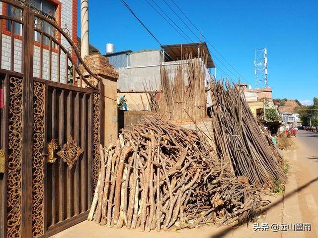 附近有没有手工活拿回家做（库周边，遇见小村庄）