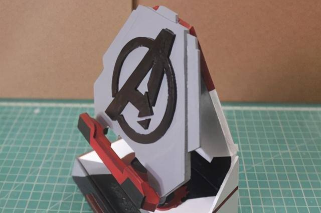 手机支架怎么做手工（复仇者手机支架制作）