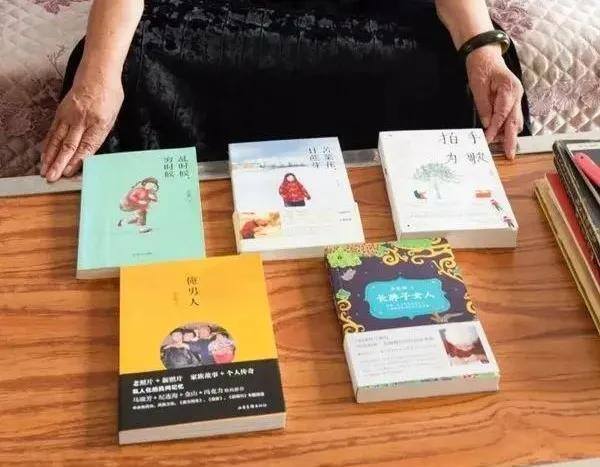 学生投稿赚钱的软件（读书写作适合谁学？）