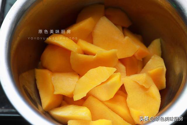 家庭自制黄桃罐头的做法（想吃黄桃罐头不用买，简单3步就搞定）