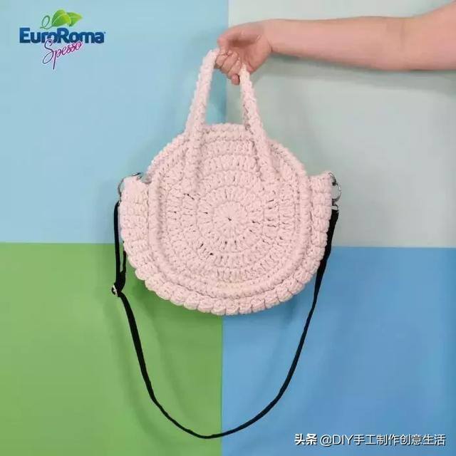 手工做的布包大全（钩一个漂亮的手工编织包包）