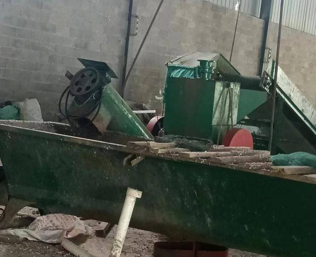 一个人适合干什么投资小的生意（废塑料加工生意怎么样？）