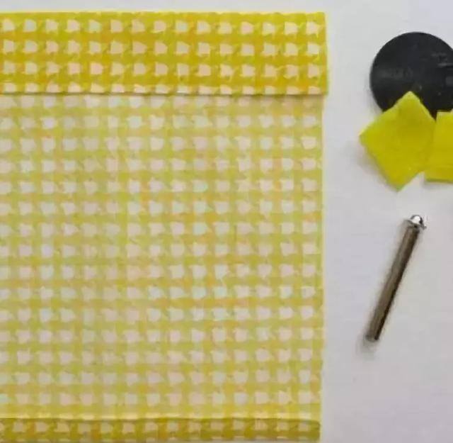 用矿泉水瓶做手工简单又漂亮（废弃的矿泉水瓶别扔，教你在家自制塑料瓶，孩子的最爱）