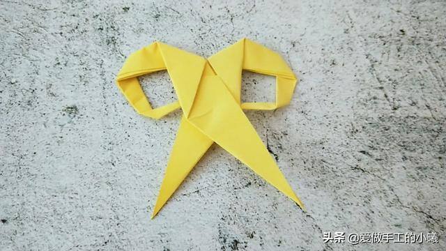 适合儿童做的手工（儿童趣味手工——简单剪刀折纸教程）