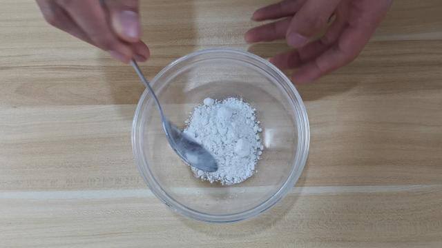 如何制作胶水（自制胶水的小妙招，方法简单又实用，快来学学吧）