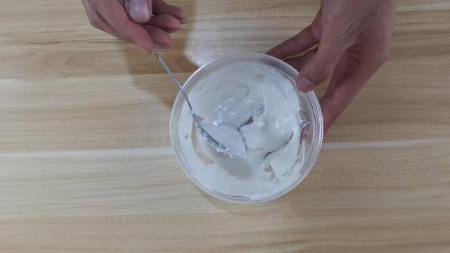 如何制作胶水（自制胶水的小妙招，方法简单又实用，快来学学吧）
