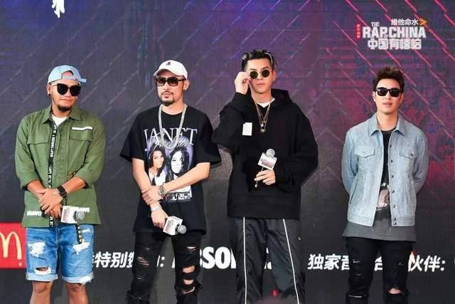 下载爱奇艺极速版（《中国有嘻哈》导演车澈离职）