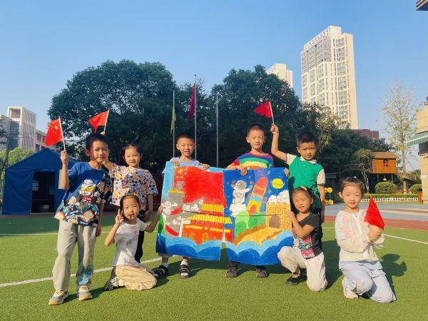 爱祖国的画简单又漂亮（江汉区盛世红苗幼儿园“最美中国画卷”）
