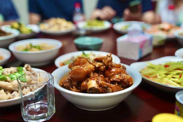 哪里有手工活可以拿回家做的附近（良渚“小外婆”做群体厨娘）