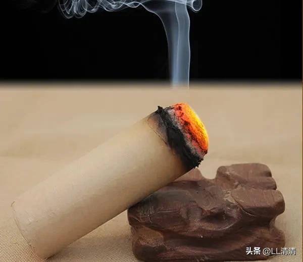 开个艾灸馆一个月能赚多少钱（赚钱的艾灸馆）