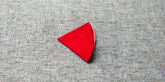 手工制作灯笼怎么做（灯笼折纸教程，简单易学，新年快乐！）