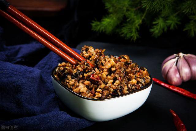 在家怎么制作酸豆角（酸豆角怎么做好吃？）