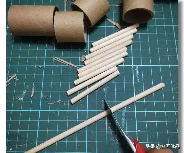 废旧纸箱手工制作大全（幼儿园纸板双层停车场）