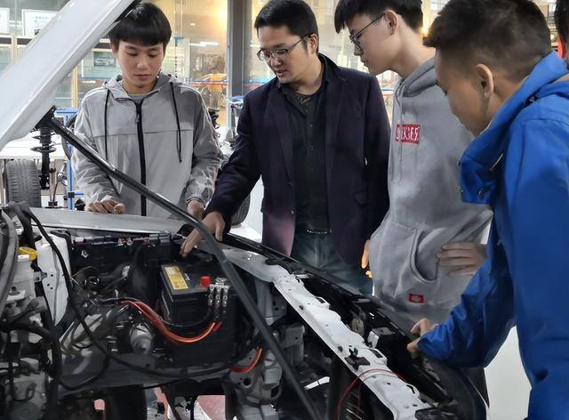 什么职业前景好（大学生应该如何选择专业？）