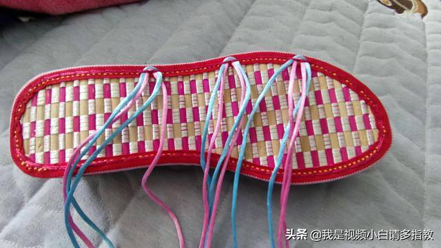 我想找点手工活拿回家做哪里有（手把手教你编织夏天的凉拖鞋）