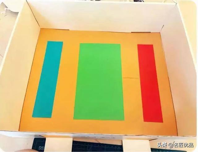 废旧纸箱手工制作大全（幼儿园纸板双层停车场）