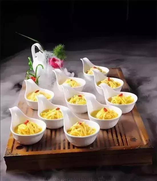 干冰如何制作（年糕、干冰、牛肝菌、菊花核桃酪）