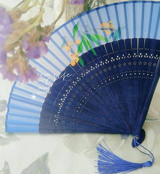 扇子画图片简单好看（画扇子是怎样的体验？）