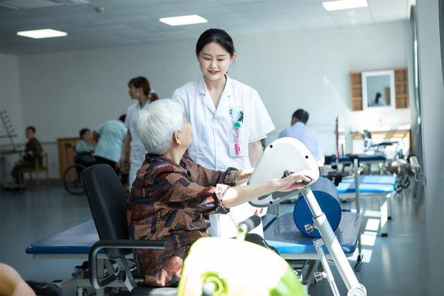私人开办养老院赚钱吗（投资养老院赚钱吗？）