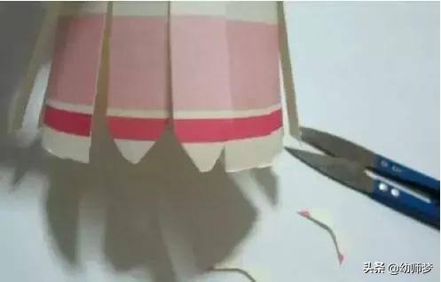 儿童手工小灯笼怎么做（儿童手工制作灯笼的方法）