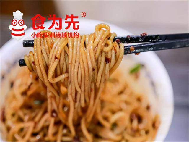 适合女人一个卖早餐摆摊（食为先教做什么？）