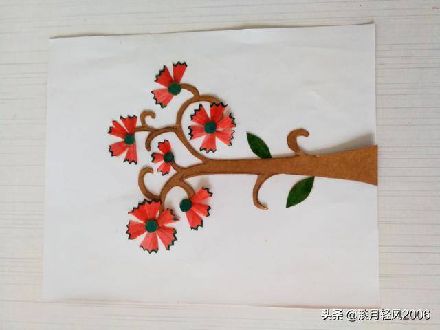用废品做手工（幼儿园手工：废纸粘贴画）