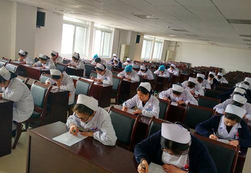 初中毕业学什么技术（初中生学什么技术比较好）
