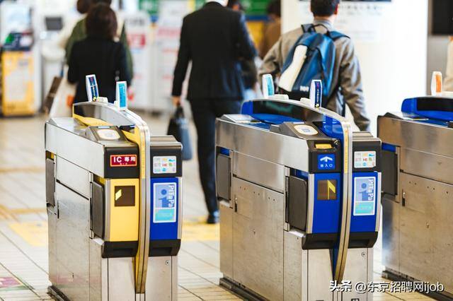 日本打工一个月能赚多少钱（日本中小企业的普通职员平均收入有多少？）