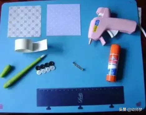 自制手工（简易复古纸风车的折纸方法图解）