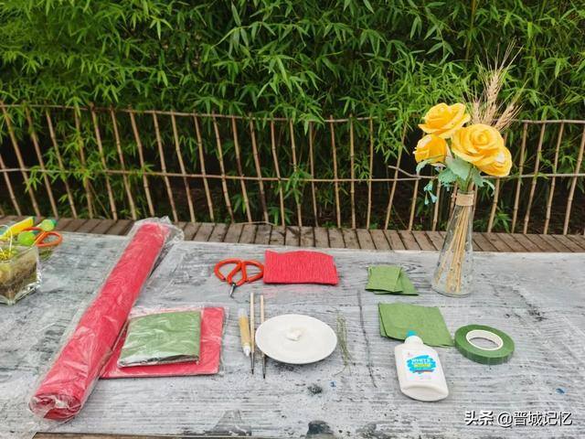 手工玫瑰花的做法教程（手把手教你制作一朵美丽的玫瑰）