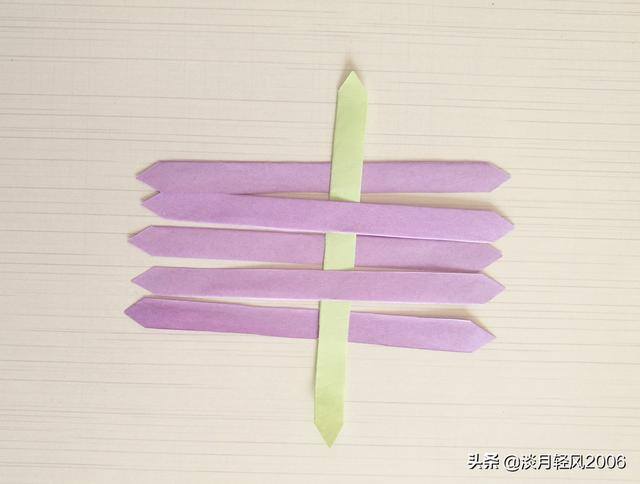 儿童简单手工（幼儿手工，用10个小纸条做一个小船，简单好学）