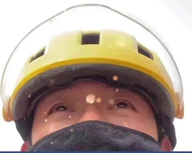 外卖一天能送多少单（疫情下的外卖小哥）