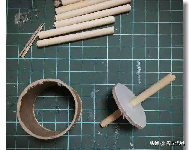 废旧纸箱手工制作大全（幼儿园纸板双层停车场）