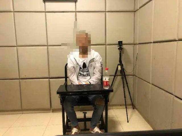 来钱快的门路（微信群结识“微商”，三个月交易毒品6次）