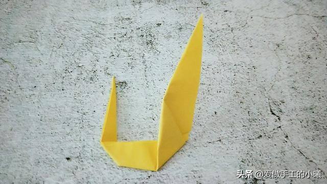 适合儿童做的手工（儿童趣味手工——简单剪刀折纸教程）