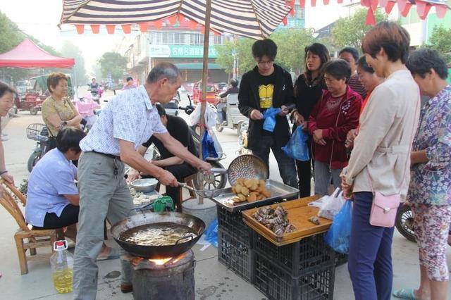 农村做什么生意赚钱（在农村乡镇做这几种小生意，不仅有赚头，而且收入也不会低）