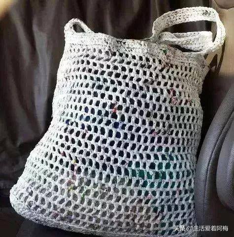 包包怎么做 手工制作（环保手工，塑料袋剪成条，编织成收纳筐或包包，手工制作附教程）