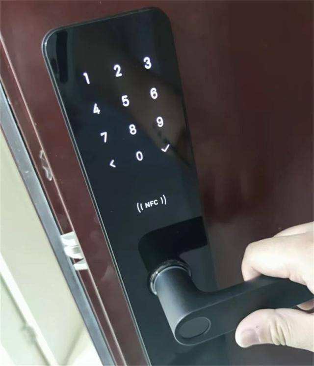 在家做锂电池组装靠谱吗（如何挑选指纹锁？）