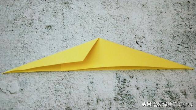 适合儿童做的手工（儿童趣味手工——简单剪刀折纸教程）